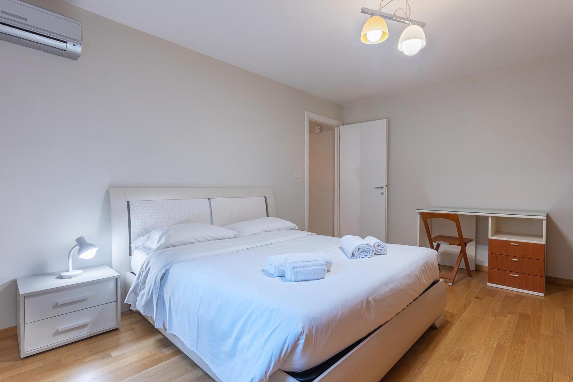 Nel Cuore Del Centro Storico Cozy Apartment Болонья Екстер'єр фото